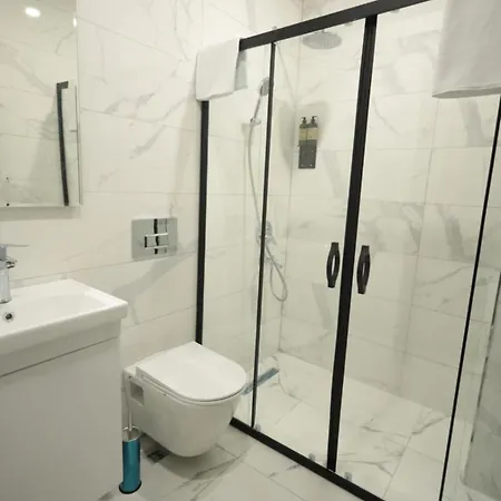 Hotel Bzn Airport 3*